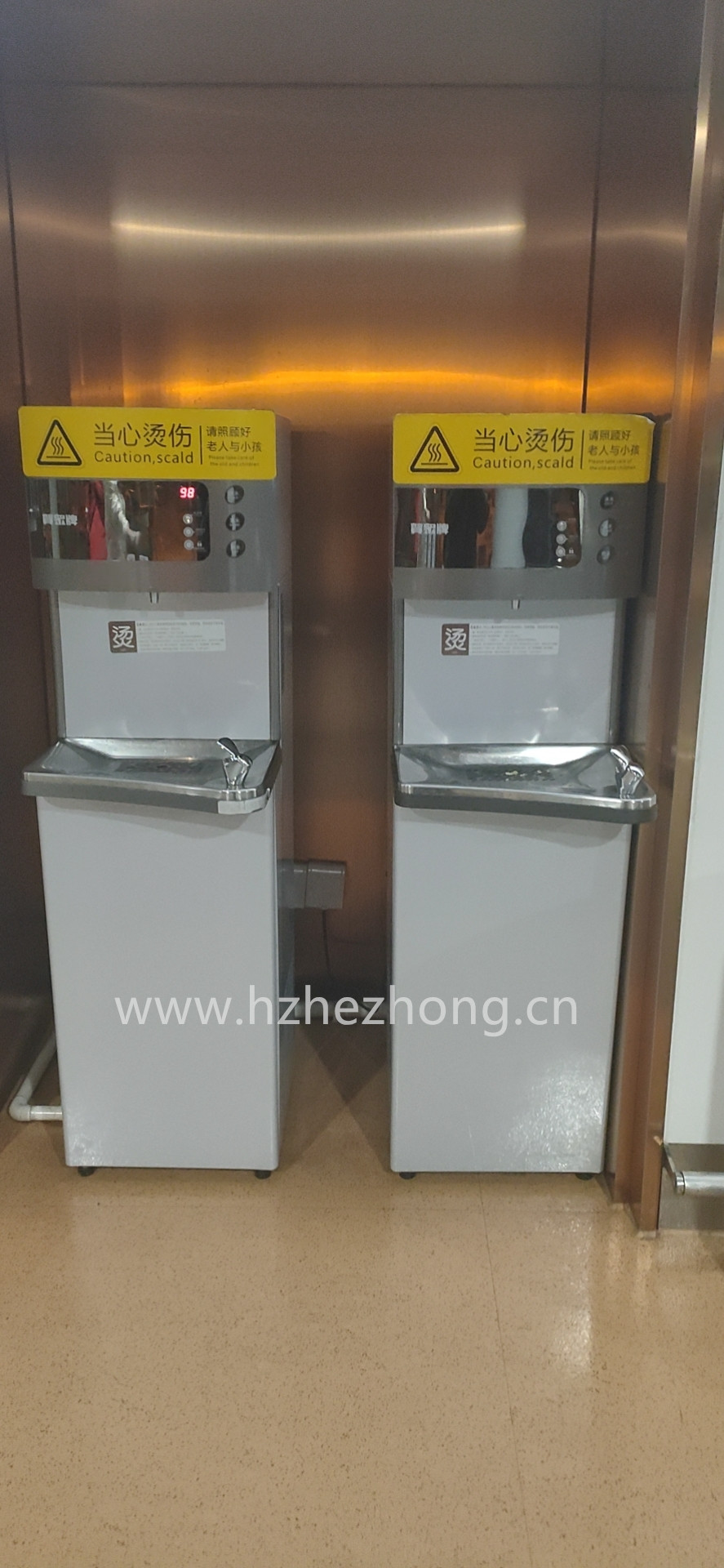 Chongqing Jiangbei International Airport uses ACUO brand water dispenser